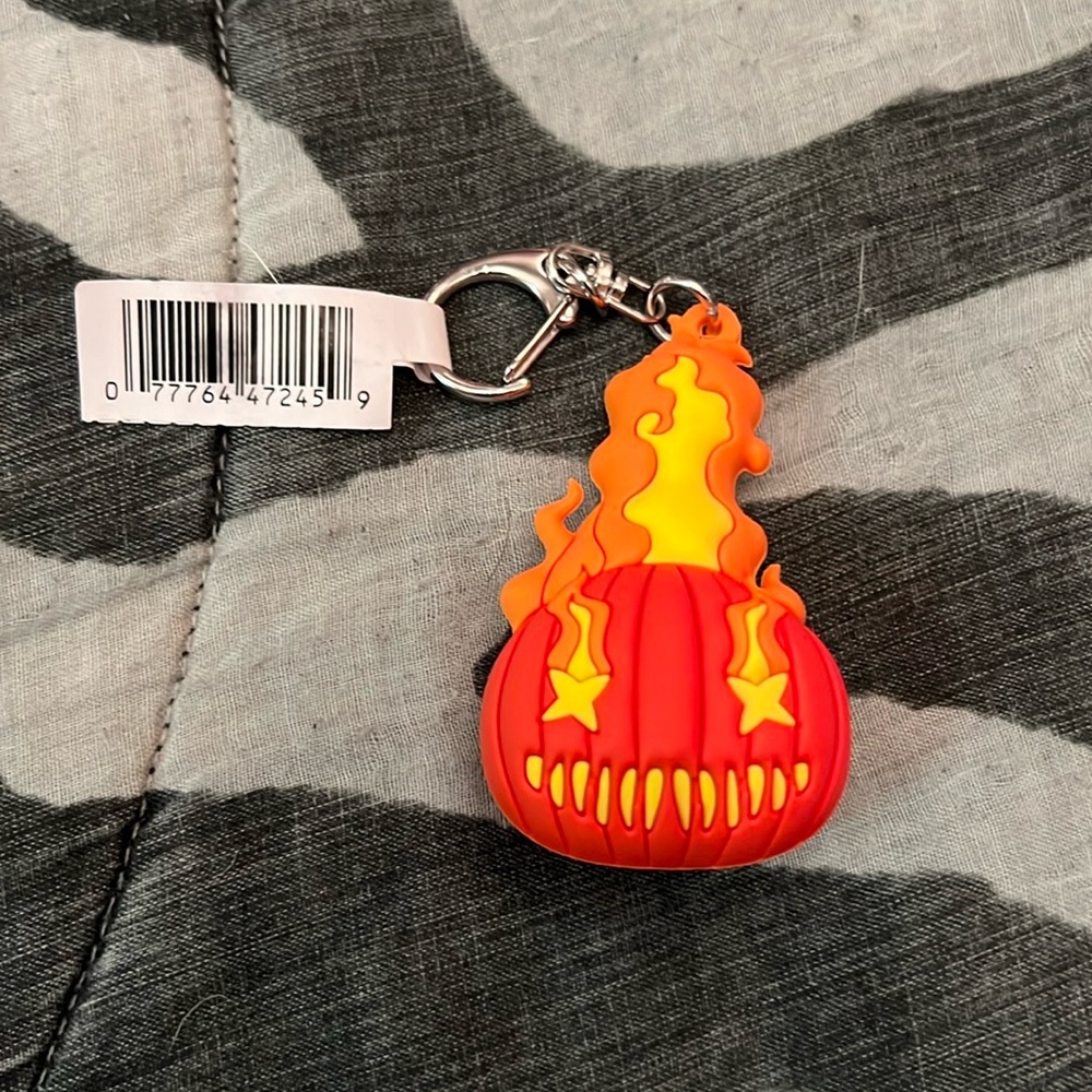 Trick r Treat keychain from Spirit blind bags